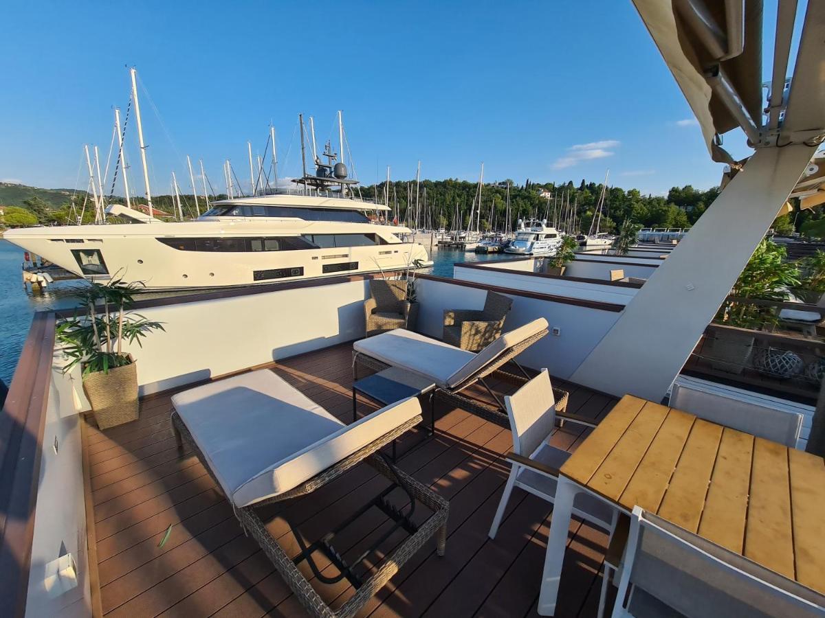 Marina Seahouse Brina Villa Portoroz Bagian luar foto